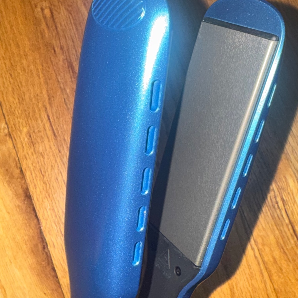 flat irons - Picture 2 of 3